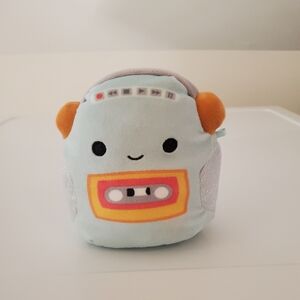 Casset Player 5" Squishmallow